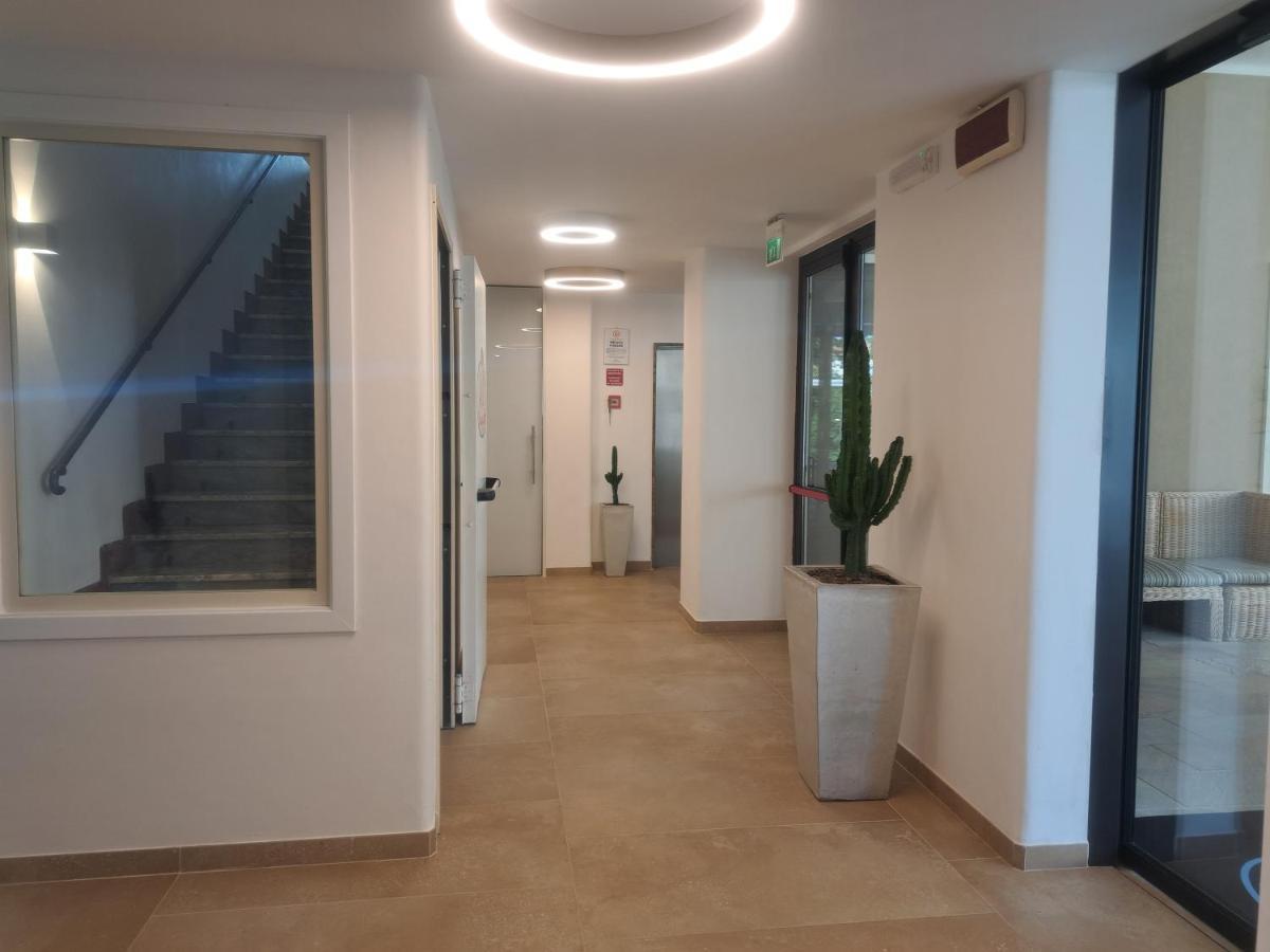 Hotel Trieste セニガッリア エクステリア 写真